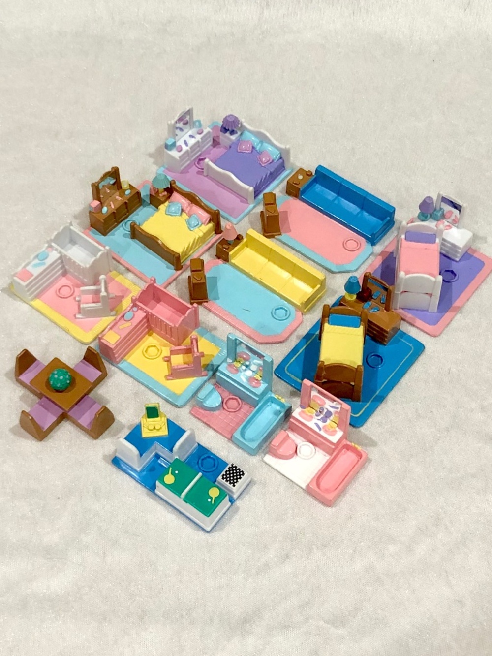 Vintage 1994 Galoob My Pretty Dollhouse Lot Rooms Game Nursery Bedroom Dining